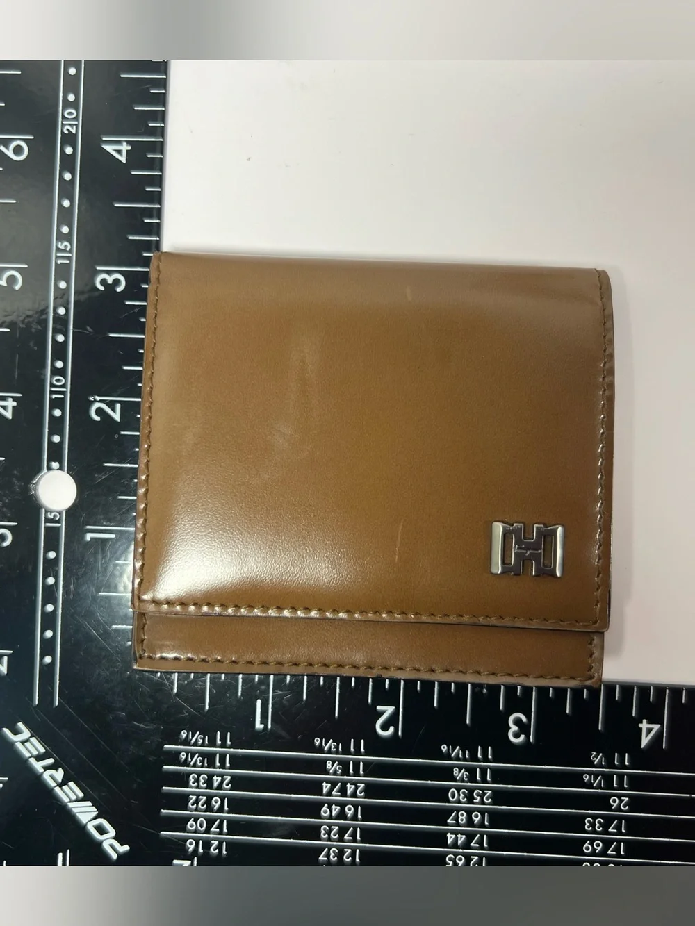 1257: Salvatore Ferragamo Gancini Leather Coin Wallet Brown